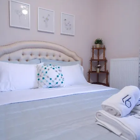 Apartment Thirtyfive Aridaia